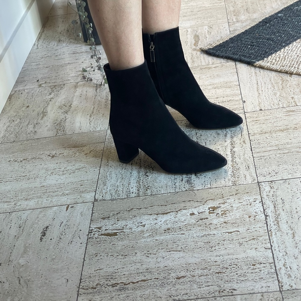 Saint Laurent Black Suede Women's Black Loulou 50 Ankle Boots